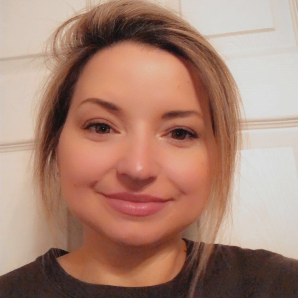 Meet your Posher, Nina